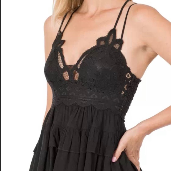 #16 Black lace boho style top - Picture 2 of 4